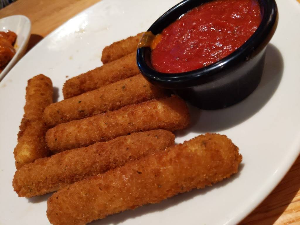 Applebees Grill + Bar | restaurant | 610 Palomar St, Chula Vista, CA 91911, USA | 6195854753 OR +1 619-585-4753