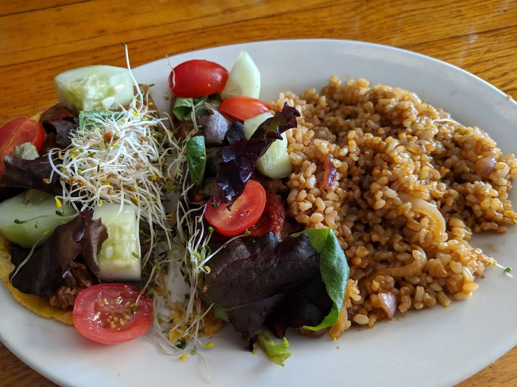 Whole in the Wall | restaurant | 43 S Washington St, Binghamton, NY 13903, USA | 6077225138 OR +1 607-722-5138