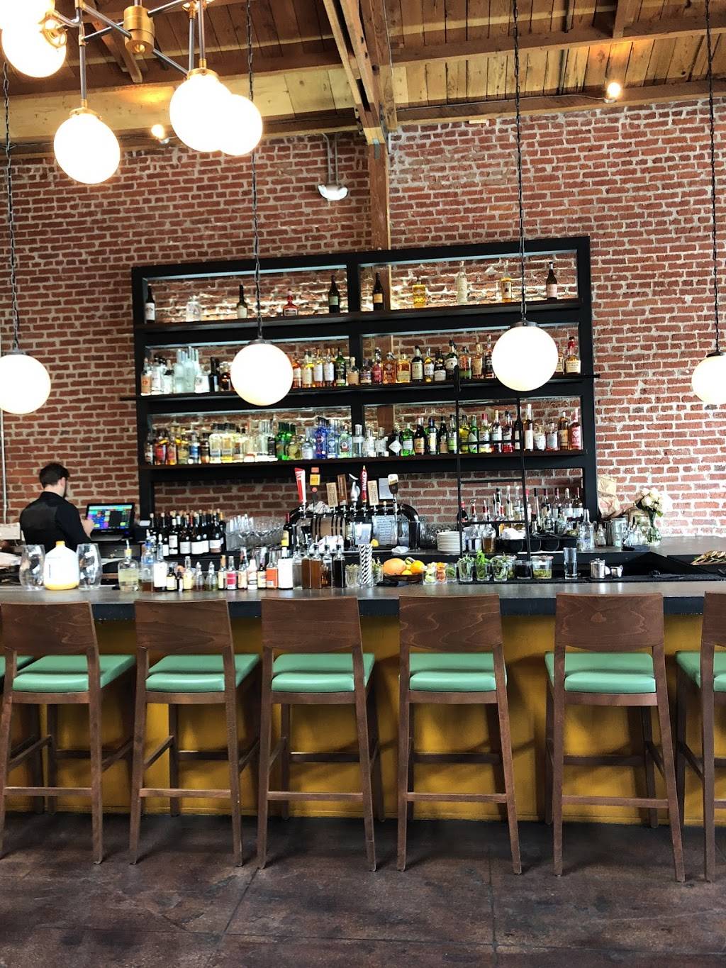 Côté Est Bistro & bar | restaurant | 5022 York Blvd, Los Angeles, CA 90042, USA | 3237396762 OR +1 323-739-6762