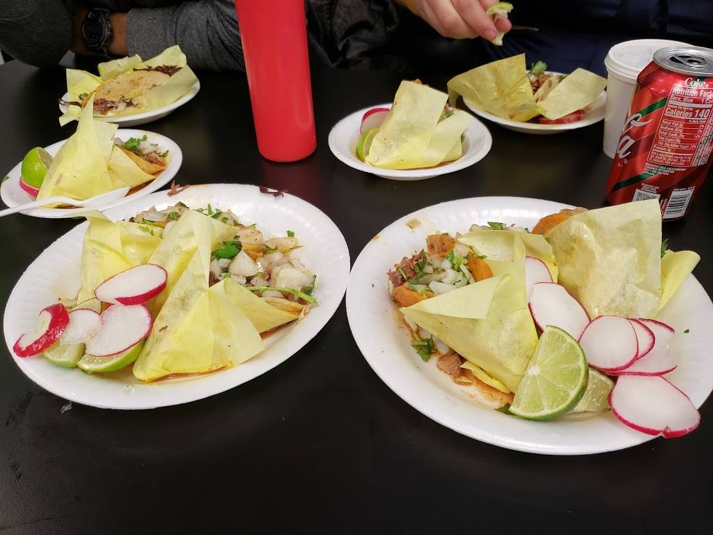 Birrieria Gonzalez | restaurant | 5458 Whittier Blvd, Los Angeles, CA 90022, USA | 3236757333 OR +1 323-675-7333