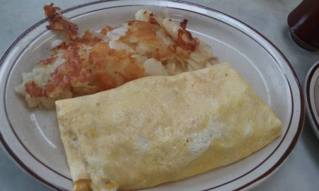 Hungry Bear | restaurant | 9261 Norwalk Rd, Litchfield, OH 44253, USA | 3307255534 OR +1 330-725-5534