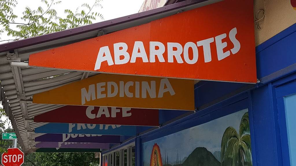 Carniceria Y Taqueria Nueva Italia | restaurant | 201 NE 2nd Ave, Visalia, CA 93291, USA | 5597419636 OR +1 559-741-9636