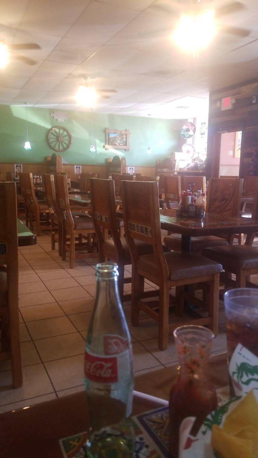 La Fiesta Charra | restaurant | 965 Hawkeye Ave SW, Le Mars, IA 51031, USA | 7125464030 OR +1 712-546-4030