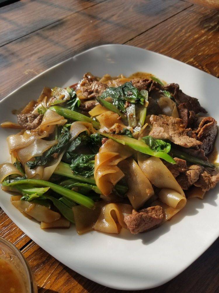 #Saynomo Asian Fusion Restaurant | cafe | 952 W Grand Ave, Porterville, CA 93257, USA | 5598547227 OR +1 559-854-7227