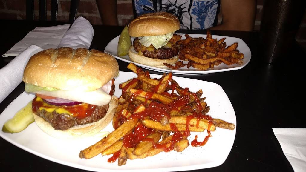 Joe Sent Me | restaurant | 849 Main St, Waltham, MA 02451, USA | 7818943153 OR +1 781-894-3153