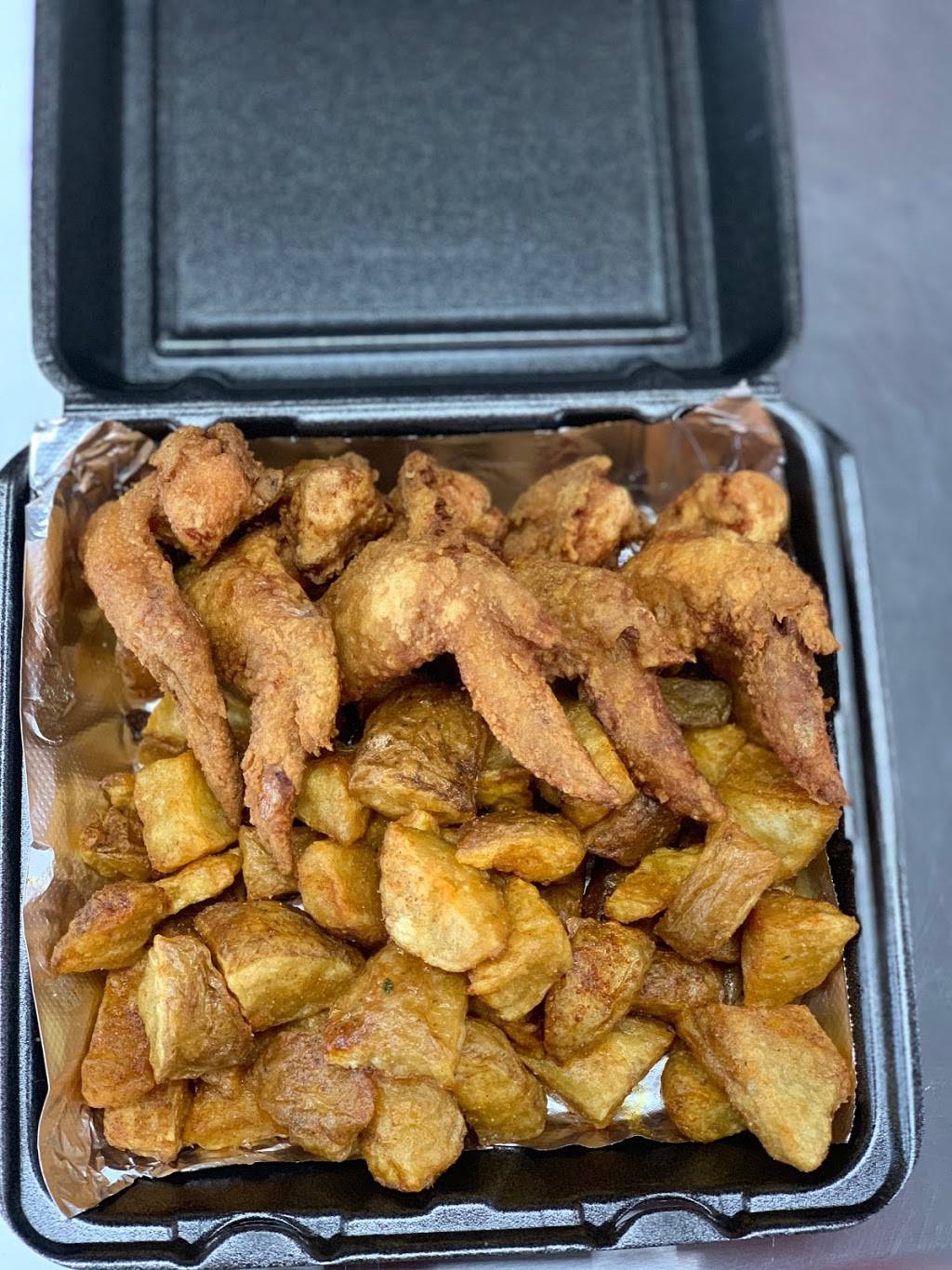 Big Joe’s pizza chicken ribs seafood | restaurant | 30390 Utica Rd, Roseville, MI 48066, USA | 5862003936 OR +1 586-200-3936