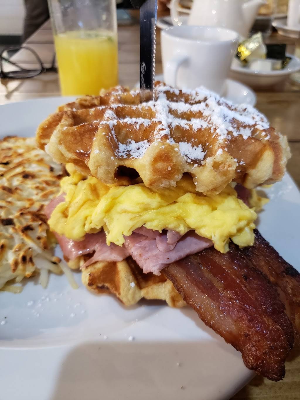 Honeybear Cafe | restaurant | 7036 N Clark St, Chicago, IL 60626, USA | 7737547450 OR +1 773-754-7450