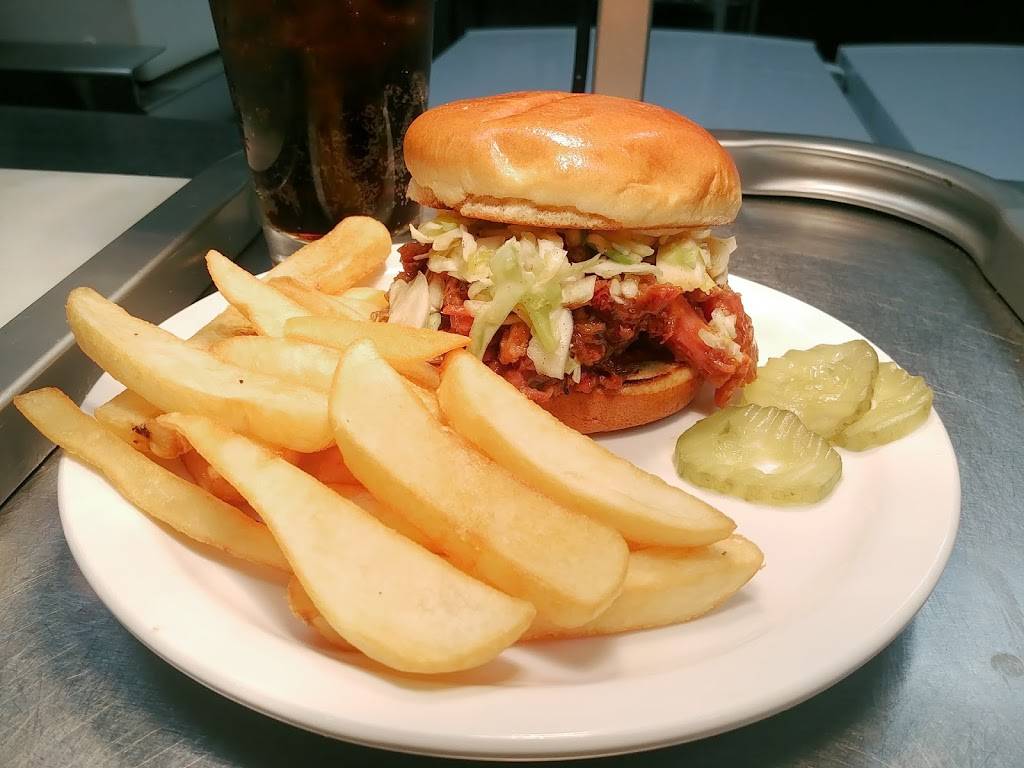 Union Street Pub | restaurant | 107 E Union St, Marion, IL 62959, USA | 6189989011 OR +1 618-998-9011