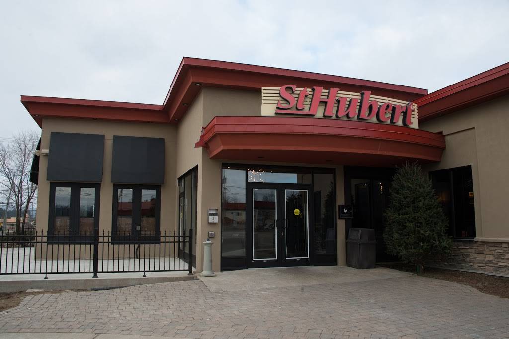 Rôtisserie St-Hubert | restaurant | 330 Rue de Saint Jovite, Mont-Tremblant, QC J8E 2Z9, Canada | 8194252721 OR +1 819-425-2721