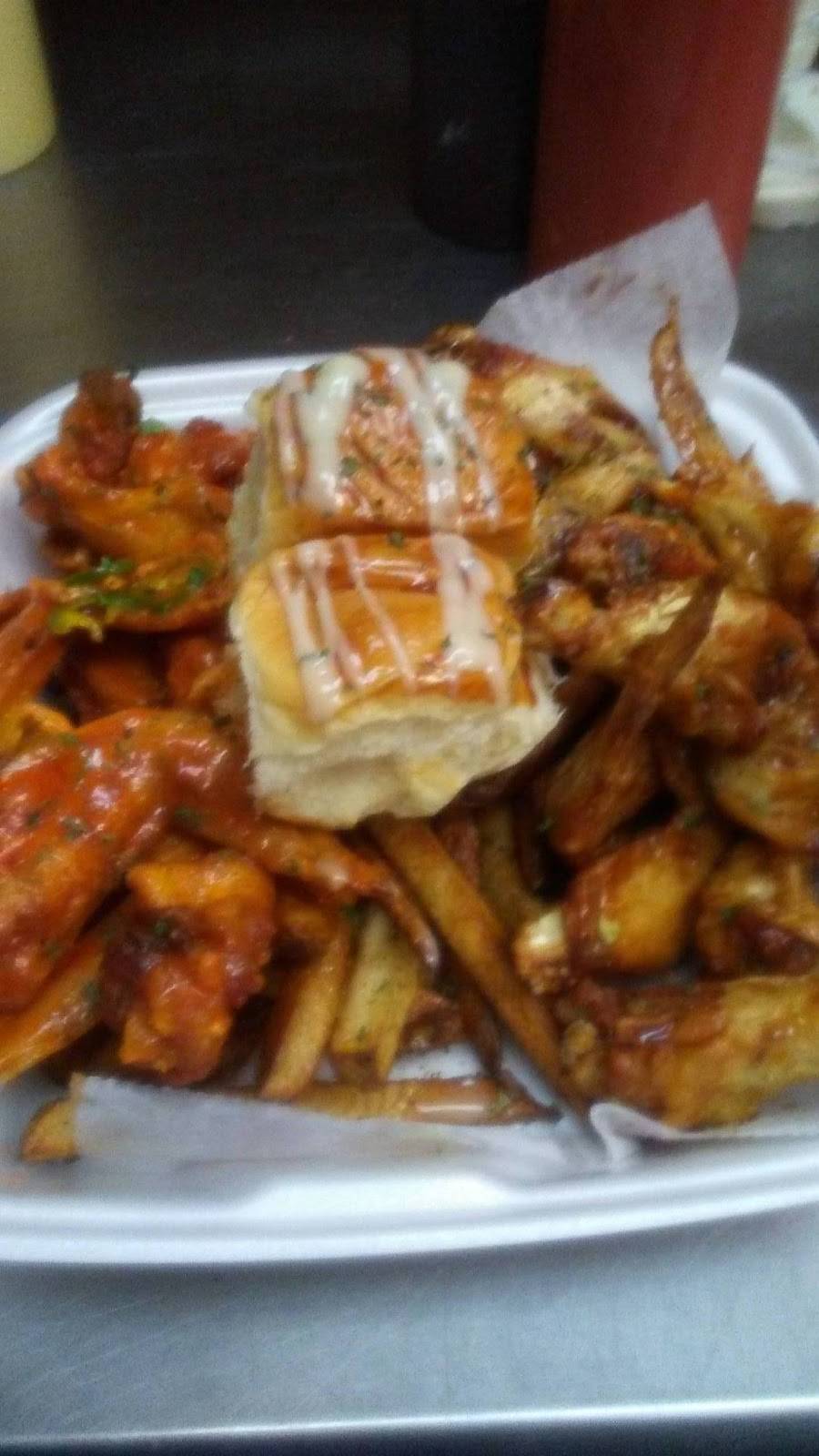 The hotWing joint | restaurant | 1535 W 79th St, Chicago, IL 60620, USA | 7738910174 OR +1 773-891-0174