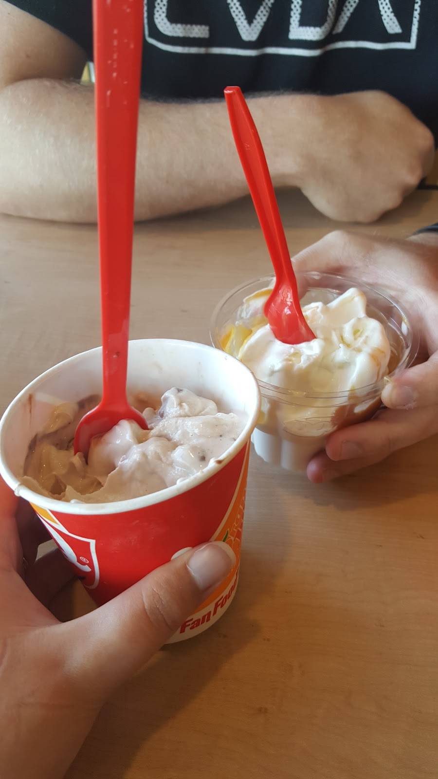 Dairy Queen Grill & Chill | restaurant | 4000 Annapolis Ln N, Plymouth, MN 55447, USA | 7635572830 OR +1 763-557-2830