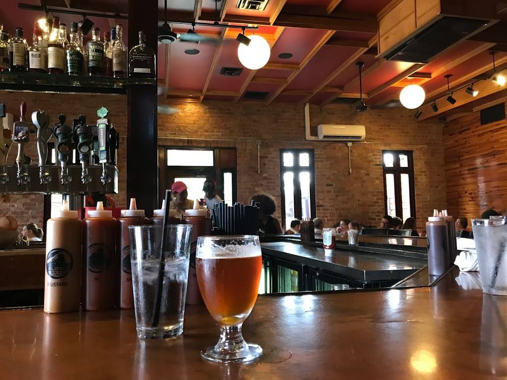 Slows Bar BQ | restaurant | 2138 Michigan Ave, Detroit, MI 48216, USA | 3139629828 OR +1 313-962-9828