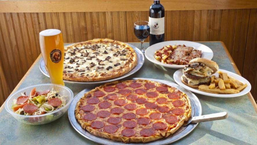 Falcos Pizza | restaurant | 16W561 S Frontage Rd, Burr Ridge, IL 60527, USA | 6306544644 OR +1 630-654-4644