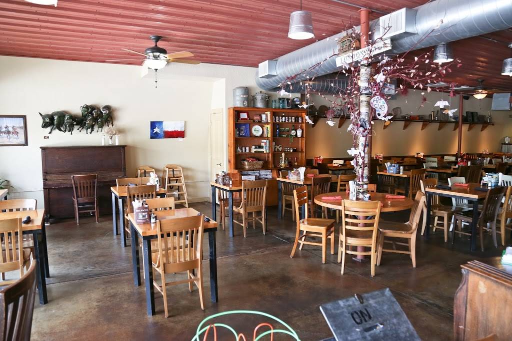 Pecan Street Brewing | restaurant | 106 E Pecan Dr, Johnson City, TX 78636, USA | 8308682500 OR +1 830-868-2500