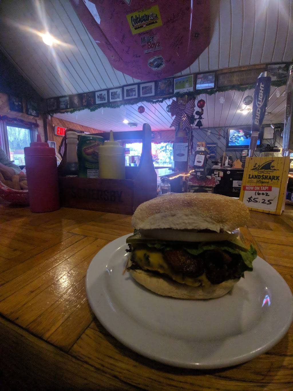 Colchester Bar & Grill | restaurant | 67 County Rd 50 W, Harrow, ON N0R 1G0, Canada | 5197386198 OR +1 519-738-6198