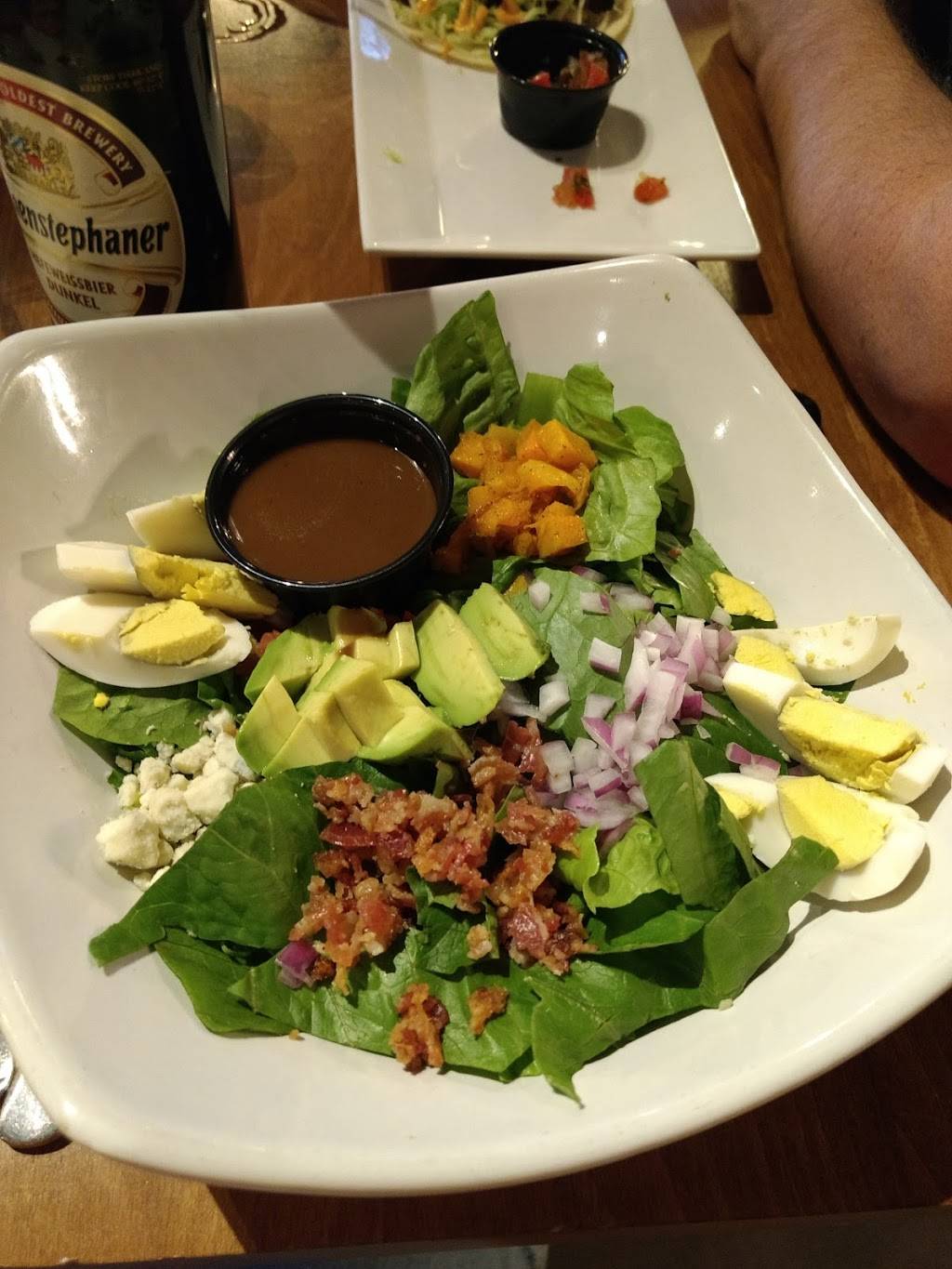 Bistro on Bridge | restaurant | 3404, 210 Bridge St, Phoenixville, PA 19460, USA | 6109357141 OR +1 610-935-7141