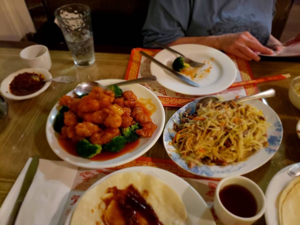 King House | restaurant | 1 Dunster Ave, Greenville, NH 03048, USA | 6038789888 OR +1 603-878-9888