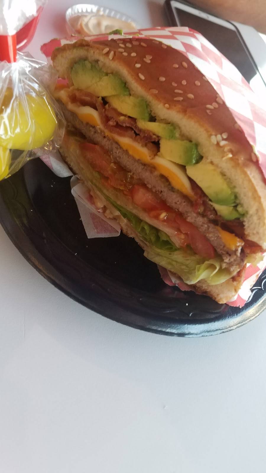 Bobos Hamburgers | restaurant | 7300 Pacific Blvd, Huntington Park, CA 90255, USA | 3235862020 OR +1 323-586-2020