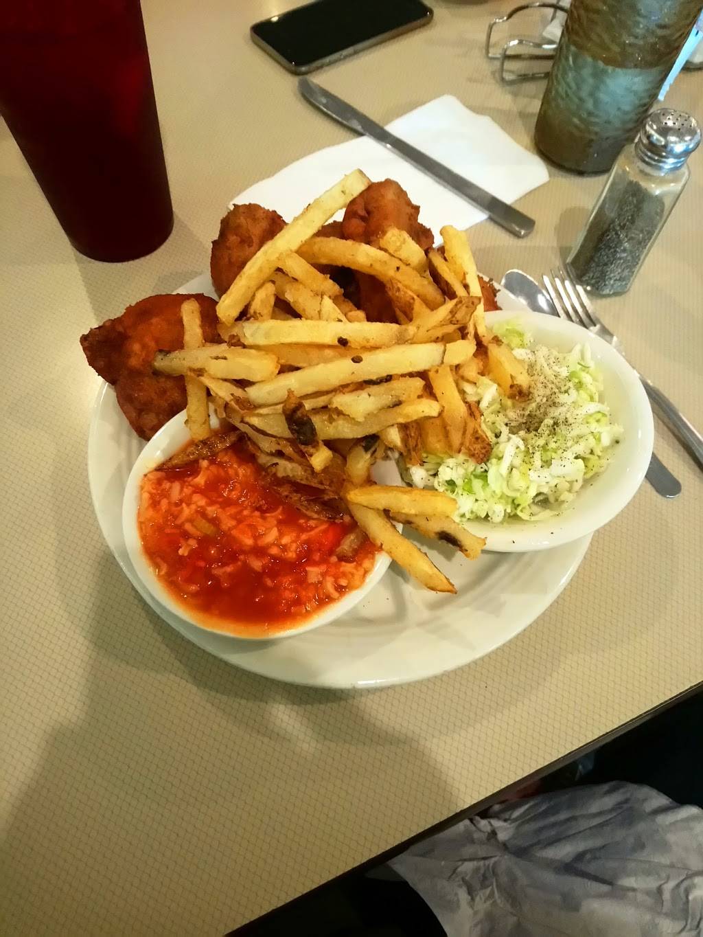 Village Inn Chicken | restaurant | 4444 S Cleveland Massillon Rd, Norton, OH 44203, USA | 3308254553 OR +1 330-825-4553