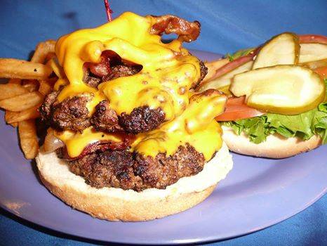 BIGDOGZ GRILL | restaurant | 1750 Bedford St, Johnstown, PA 15902, USA | 8142666814 OR +1 814-266-6814