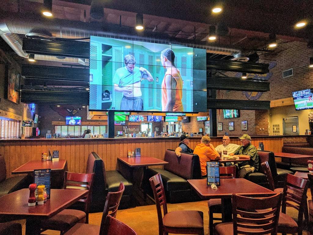 Zipps Sports Grill | restaurant | 19420 N 59th Ave, Glendale, AZ 85308, USA | 6235057600 OR +1 623-505-7600