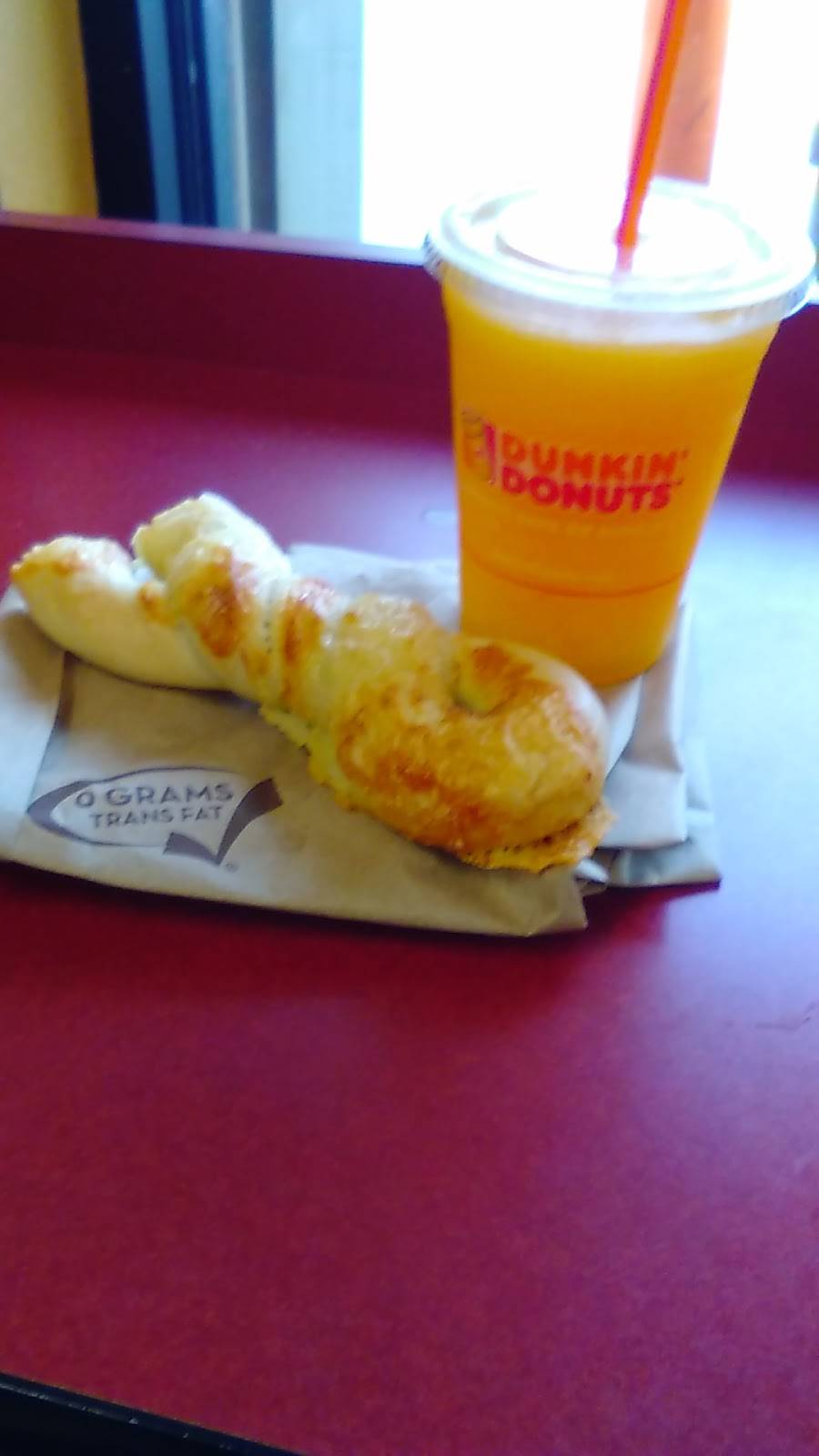 Dunkin | bakery | 26 South Ave, Whitman, MA 02382, USA | 7814473464 OR +1 781-447-3464