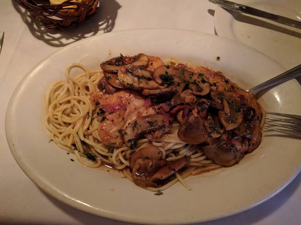 Tarantinos Italian Restaurant | restaurant | 2095 E Irlo Bronson Memorial Hwy, Kissimmee, FL 34744, USA | 4078702622 OR +1 407-870-2622