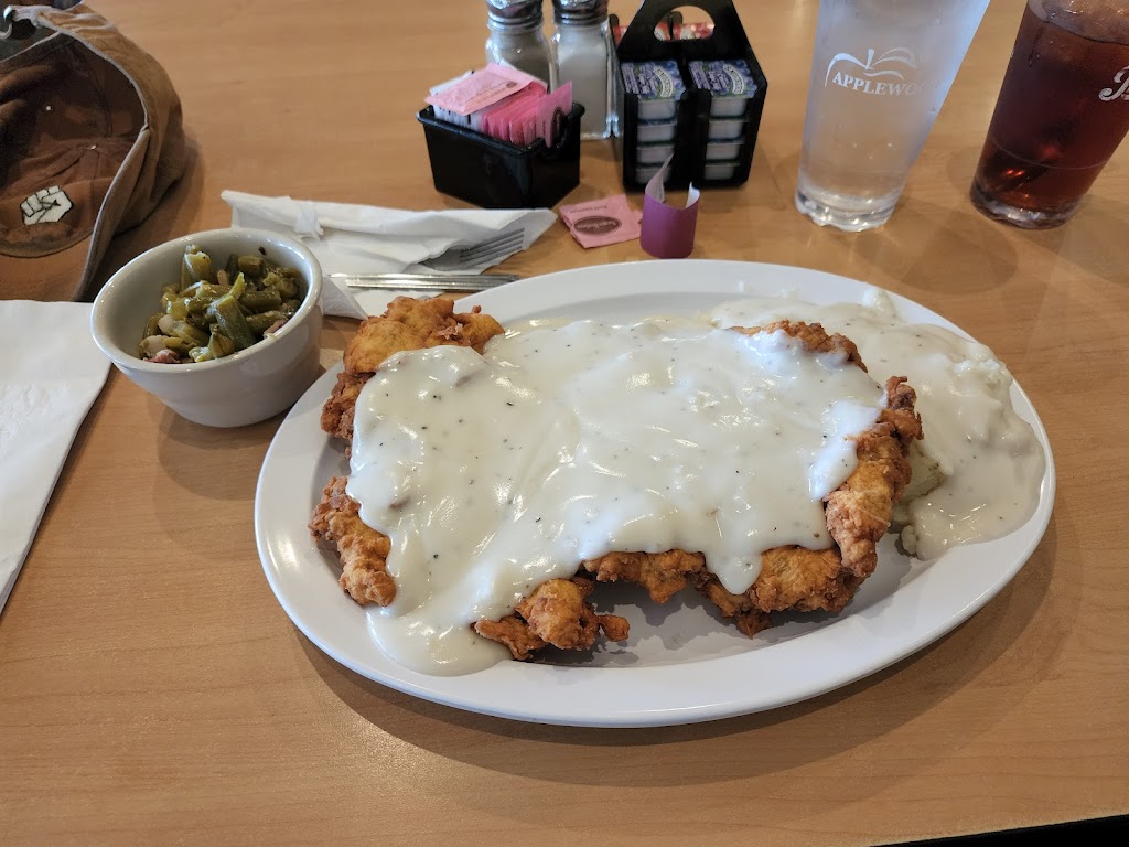 Plaza Grill | restaurant | 1515 S Main St, Hutchinson, KS 67505, USA | 6202593155 OR +1 620-259-3155