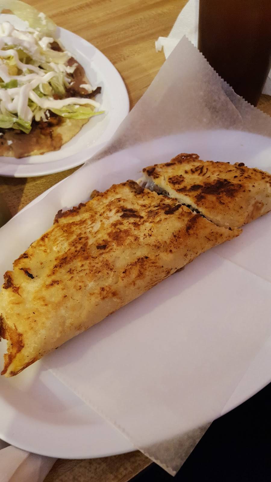 Hidalgo Restaurant | restaurant | 308 Barton St, Pawtucket, RI 02860, USA | 4017227622 OR +1 401-722-7622