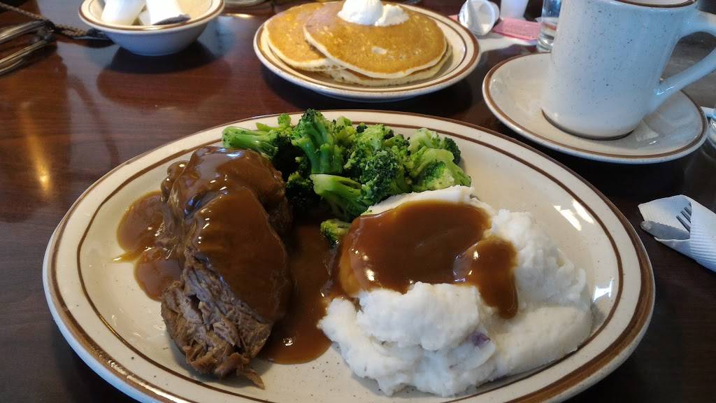 Village Inn | bakery | 7801 N Mesa St, El Paso, TX 79932, USA | 9155817205 OR +1 915-581-7205