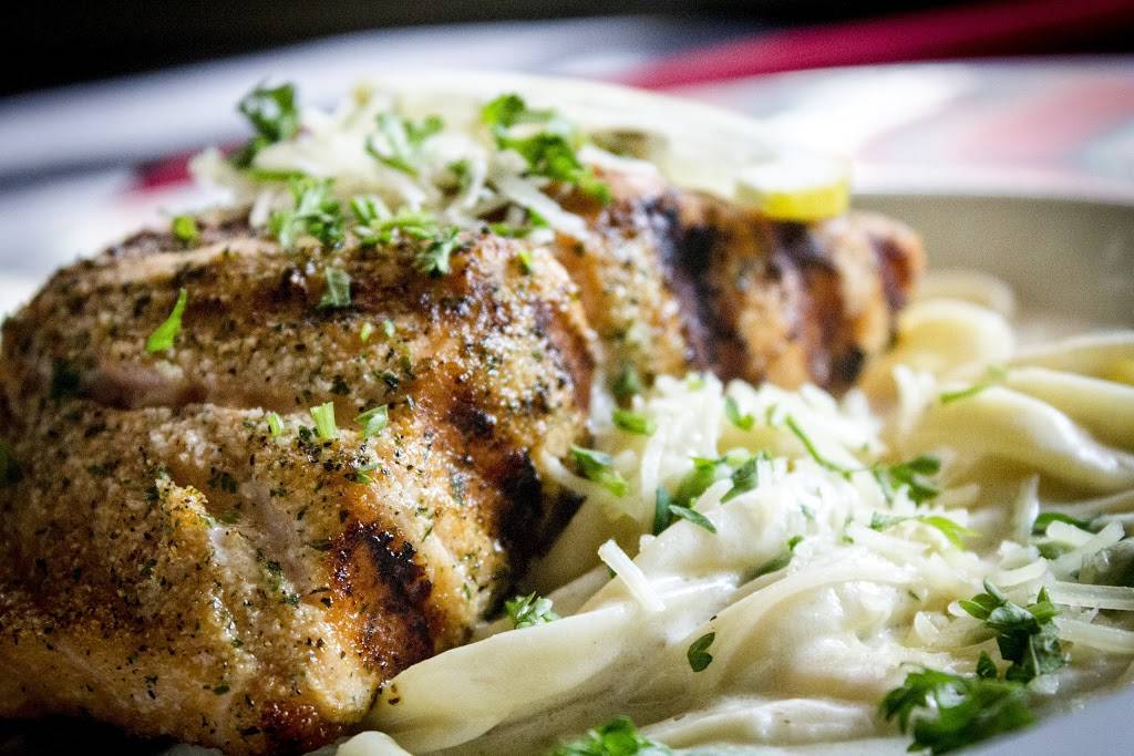 Four Seasons Bistro | restaurant | 474305 E State Rd 200, Fernandina Beach, FL 32034, USA | 9043106821 OR +1 904-310-6821