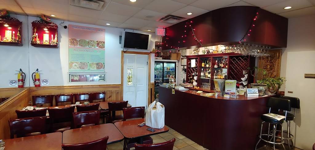 Jung Thai | restaurant | 105 Dundas St E, Mississauga, ON L5A 1W7, Canada | 9052772519 OR +1 905-277-2519