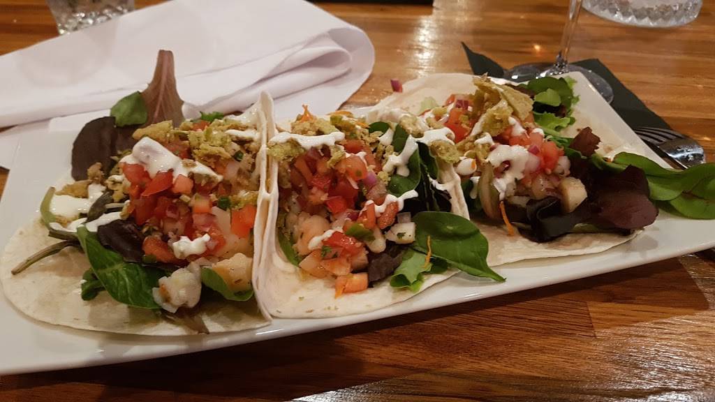 The Thirsty Butler | restaurant | 1585 Wyandotte St E, Windsor, ON N9A 3L3, Canada | 5199152216 OR +1 519-915-2216