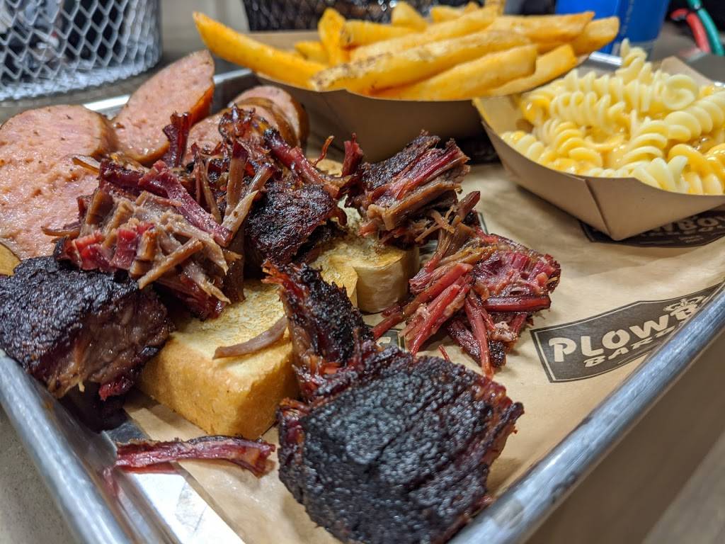 Plowboys Barbeque | restaurant | 6737 W 75th St, Overland Park, KS 66204, USA | 9139147569 OR +1 913-914-7569