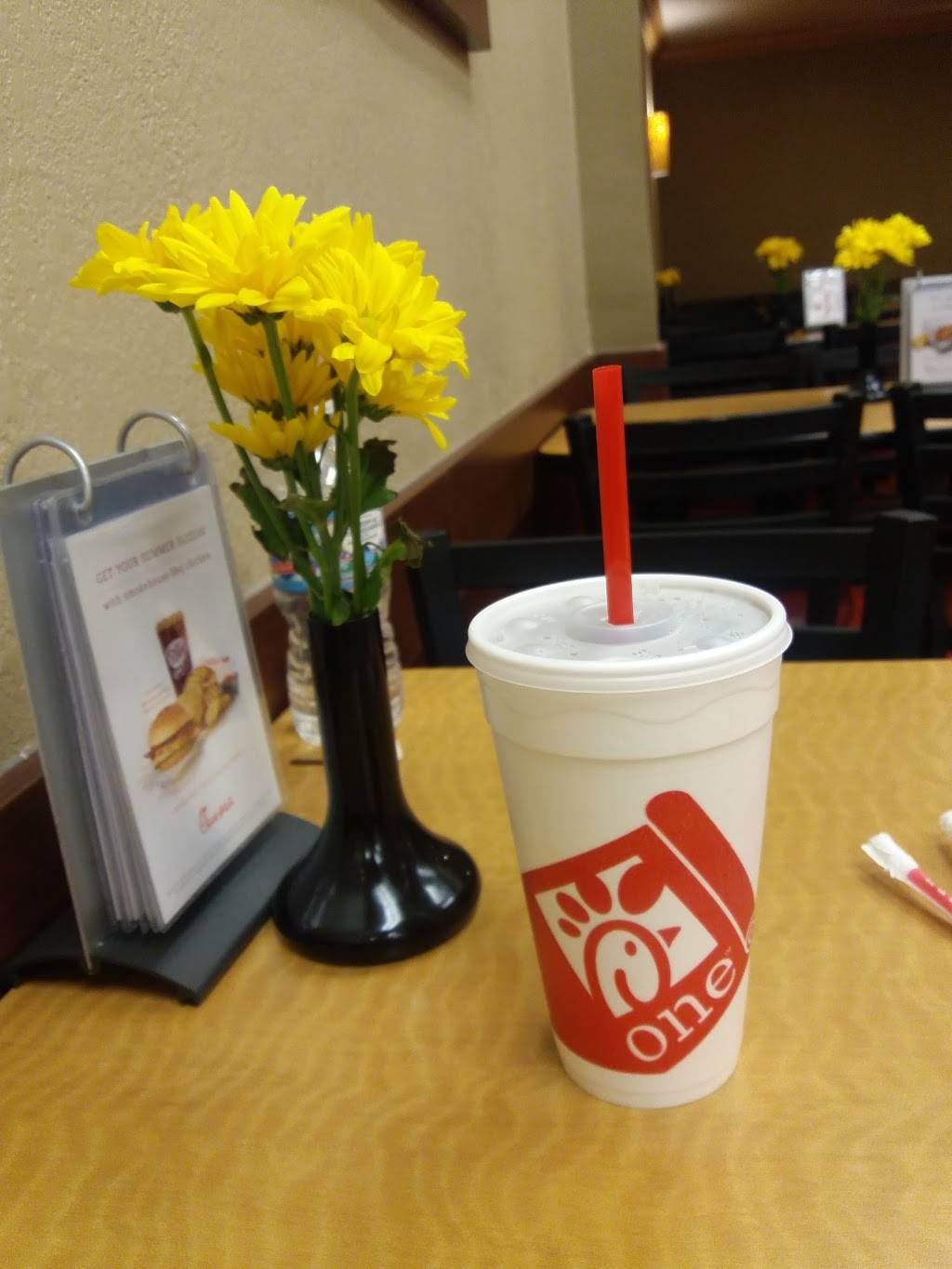 Chick-fil-A | restaurant | 4500 16th St, Moline, IL 61265, USA | 3097972271 OR +1 309-797-2271