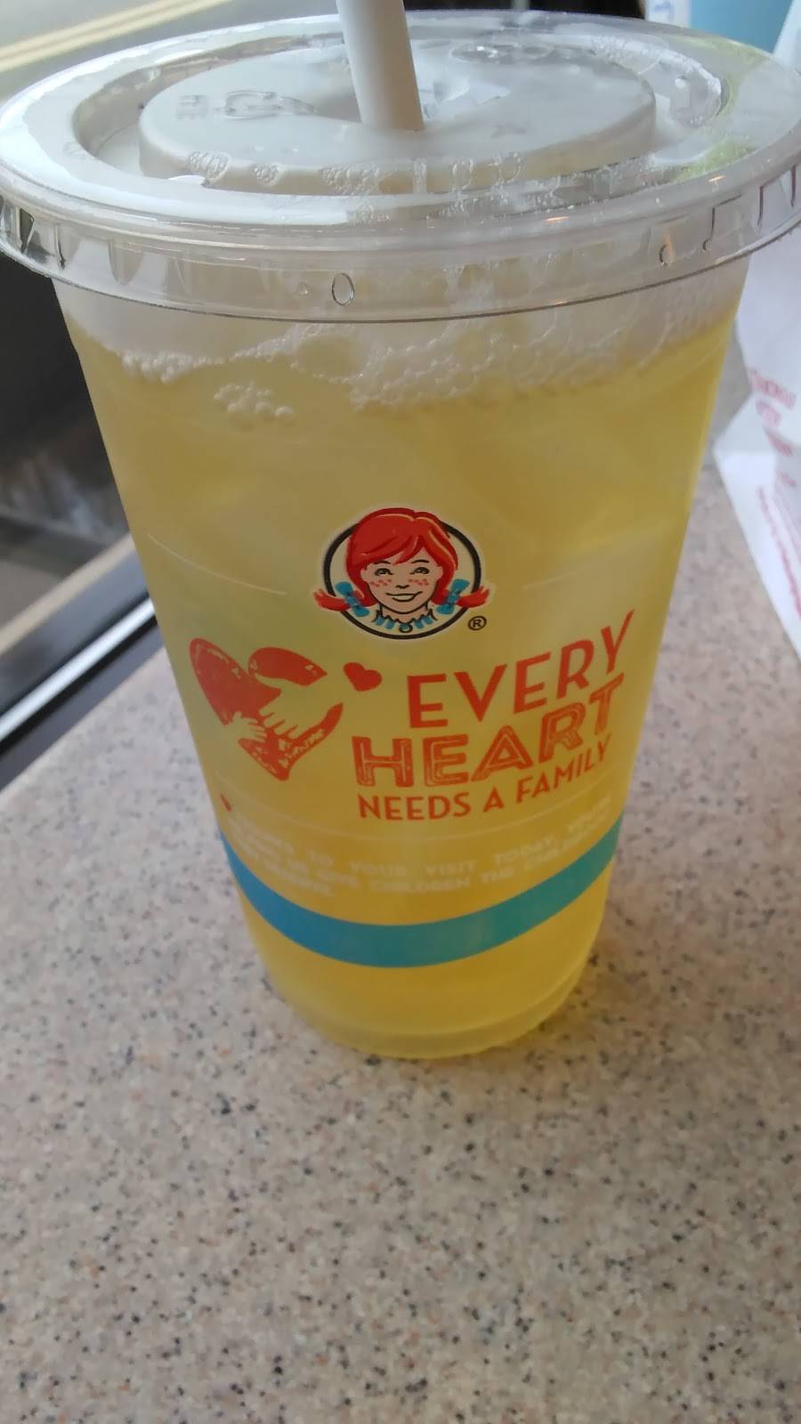 Wendys | restaurant | 810 Wacker Dr, Dubuque, IA 52002, USA | 5635566477 OR +1 563-556-6477