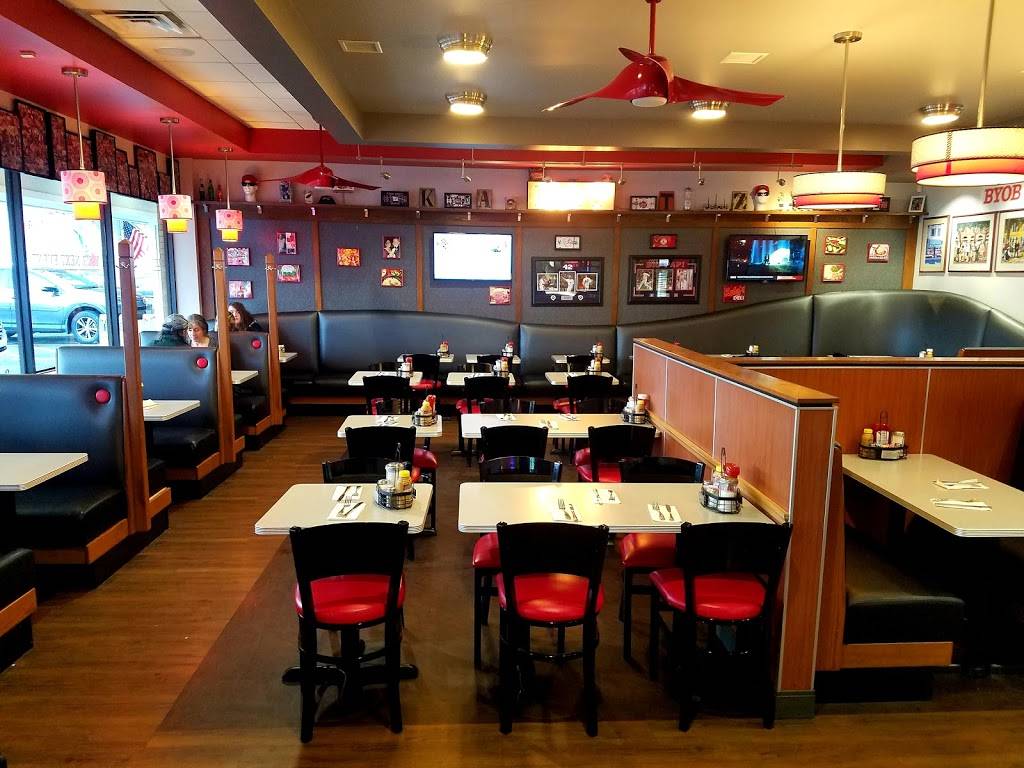Katzs Restaurant Deli | meal takeaway | 1658 Litchfield Turnpike, Woodbridge, CT 06525, USA | 2033895301 OR +1 203-389-5301