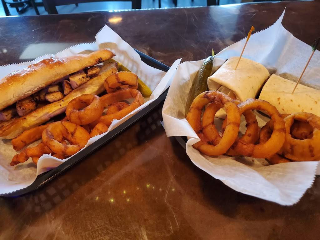 Beer Thirty | restaurant | 721 Court St, Binghamton, NY 13904, USA | 6072370533 OR +1 607-237-0533