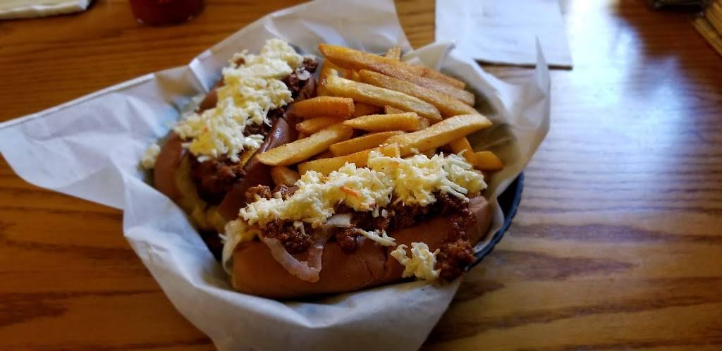 Hugo’s Restaurant and Sports Bar | restaurant | 25 Bridge St N, Martinsville, VA 24112, USA | 2766323663 OR +1 276-632-3663