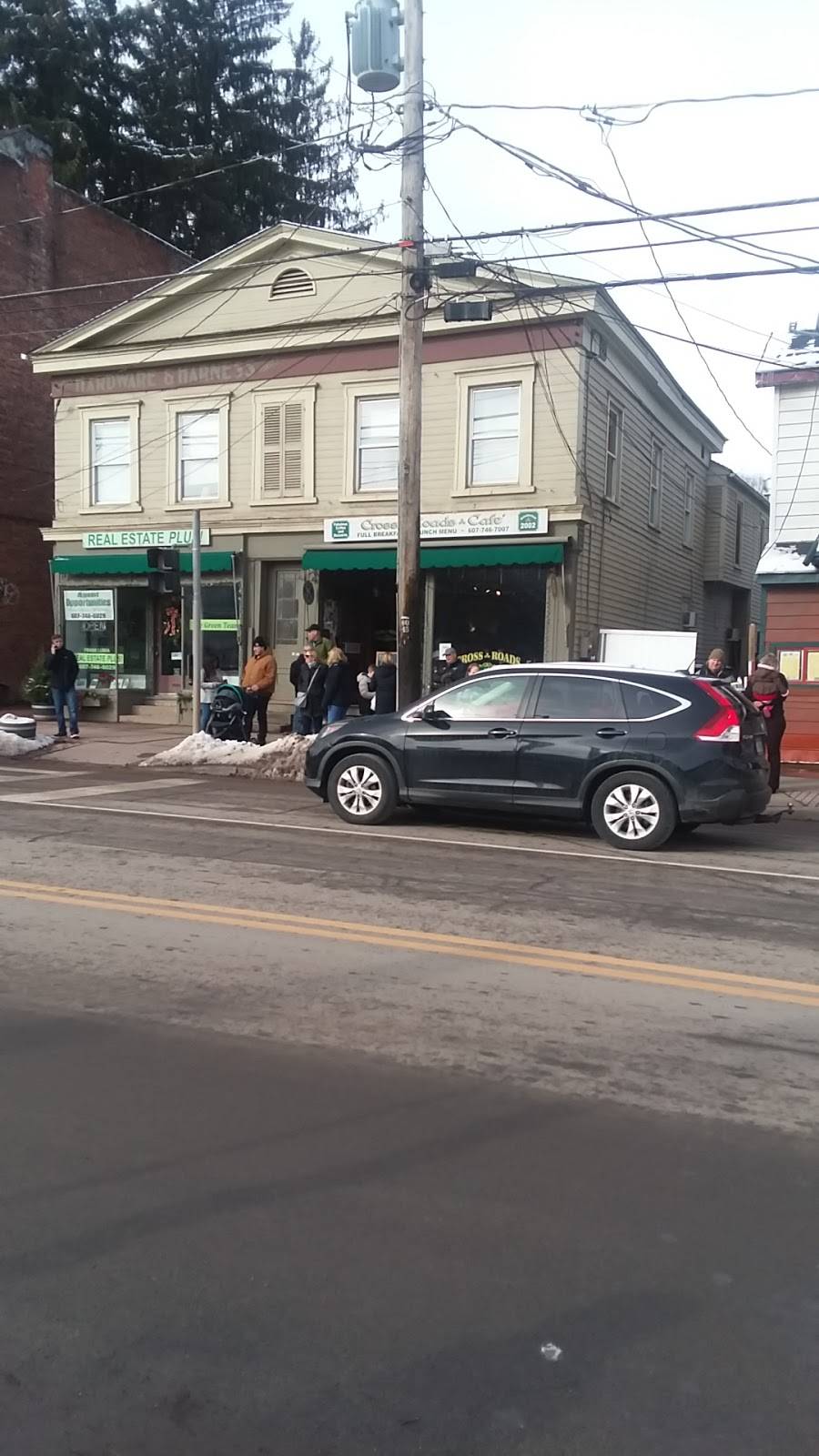 Cross Roads Cafe & Coffee Bar | restaurant | 80 Main St, Delhi, NY 13753, USA | 6077467007 OR +1 607-746-7007