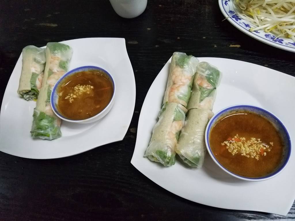 Pho 99 Vietnamese Noodle House | restaurant | 9828 15th Ave SW, Seattle, WA 98106, USA | 2067624699 OR +1 206-762-4699