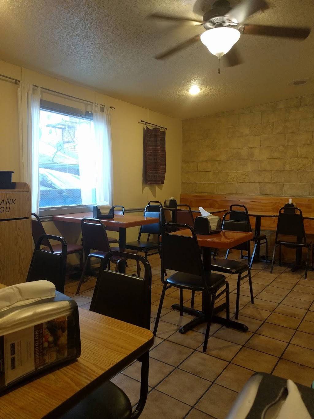 Oasis Falafel | restaurant | 206 N Linn St, Iowa City, IA 52245, USA | 3193587342 OR +1 319-358-7342