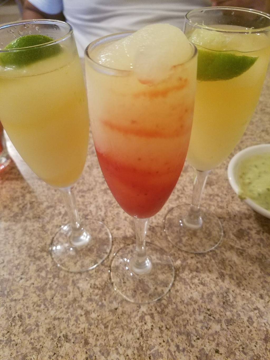 Marinas Mexican Restaurant & Bar | restaurant | 3500 W Main St, League City, TX 77573, USA | 2813381888 OR +1 281-338-1888