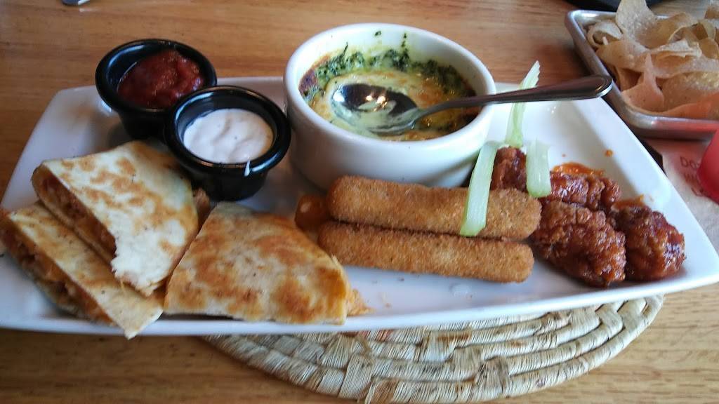 Applebees Grill + Bar | restaurant | 843 Lane Ave S, Jacksonville, FL 32205, USA | 9043785445 OR +1 904-378-5445