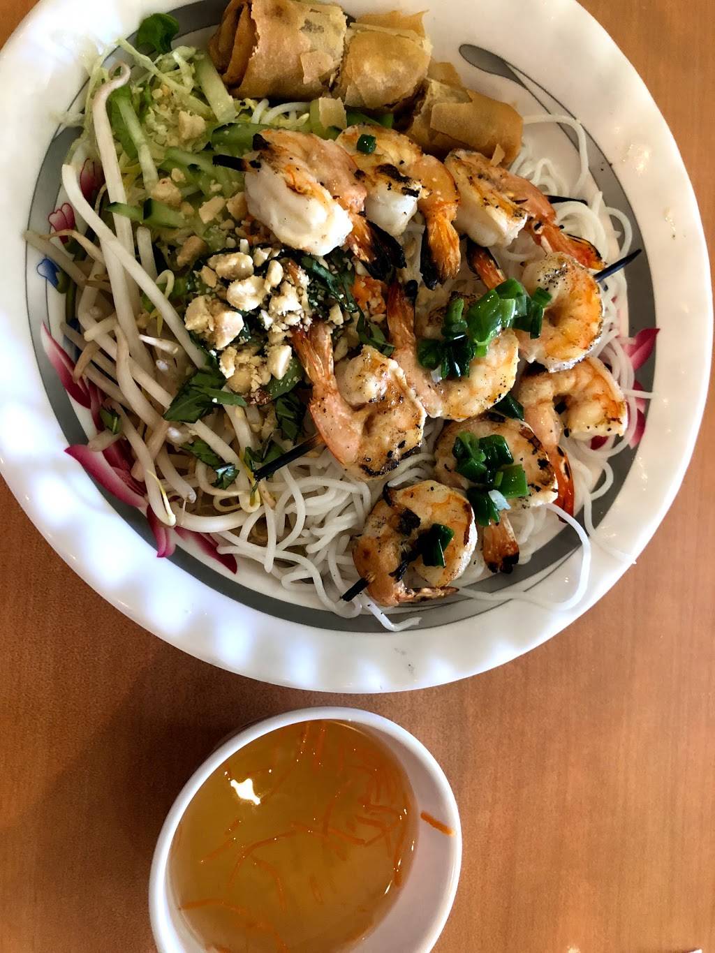 Pho Viet | restaurant | 2411 S Vineyard Ave # D, Ontario, CA 91761, USA | 9096730675 OR +1 909-673-0675