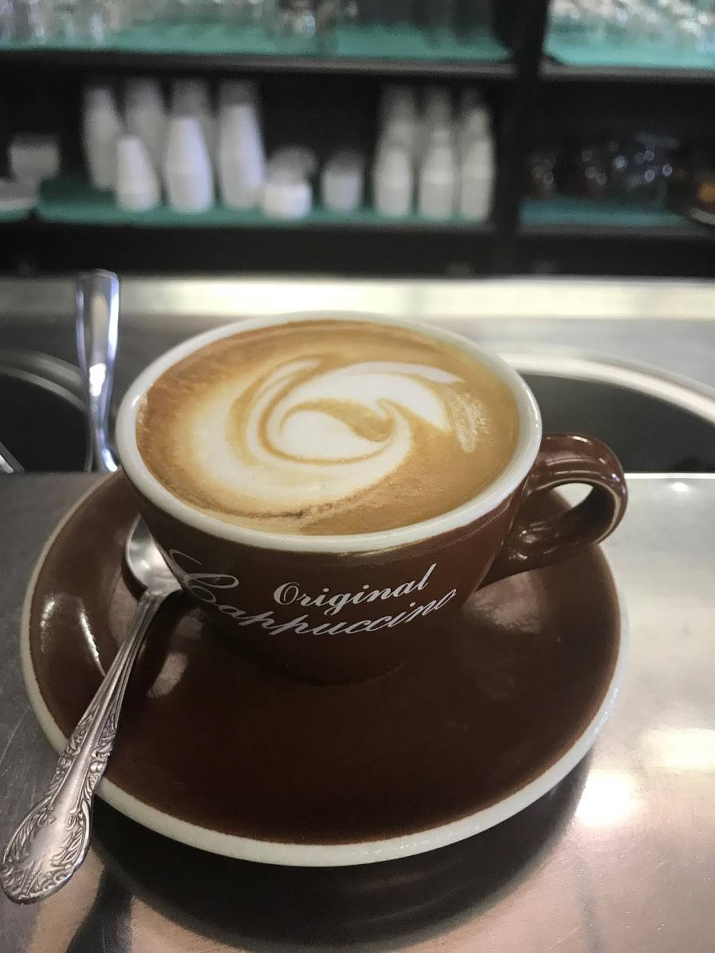 Cafe Caggiano | restaurant | 209 Avenue U, Brooklyn, NY 11223, USA | 7182666123 OR +1 718-266-6123