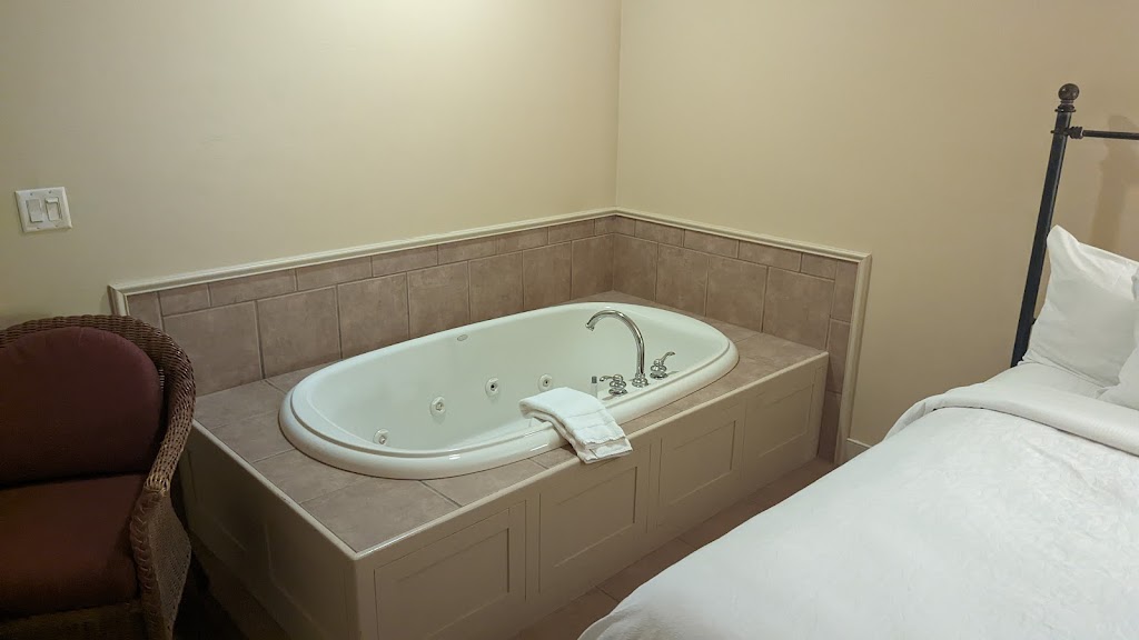 Stone Harbor | restaurant | 107 N 1st Ave, Sturgeon Bay, WI 54235, USA | 9207460700 OR +1 920-746-0700