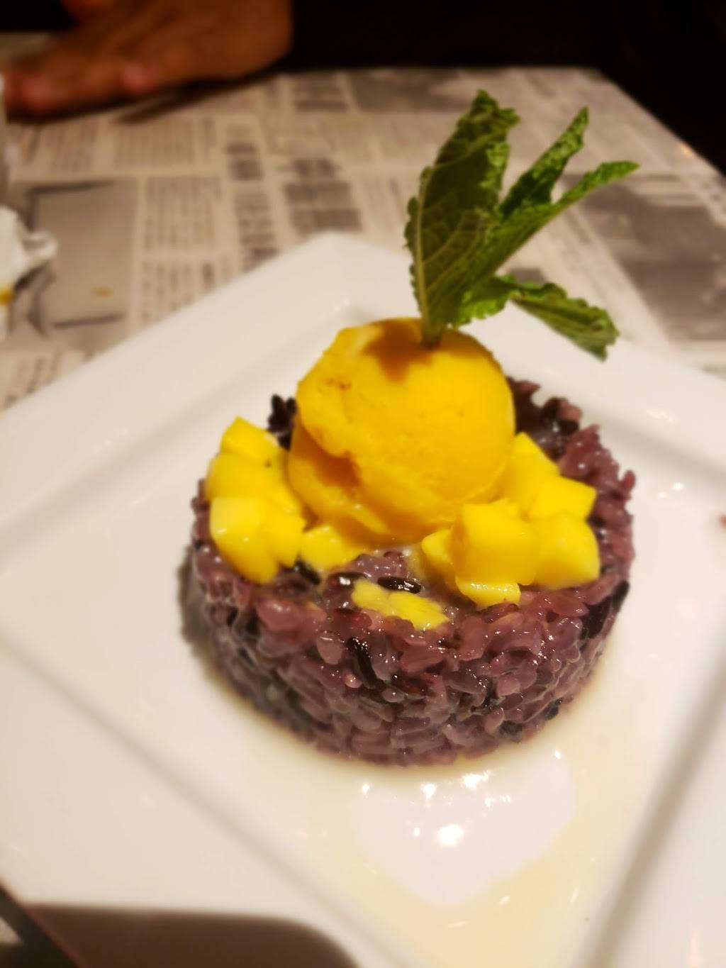 Hawkers Asian Street Fare | restaurant | 241 Atlantic Blvd, Neptune Beach, FL 32266, USA | 9044251025 OR +1 904-425-1025