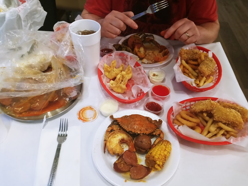 The Krab Trap | restaurant | 1450 N Cole St, Lima, OH 45801, USA | 5672892032 OR +1 567-289-2032