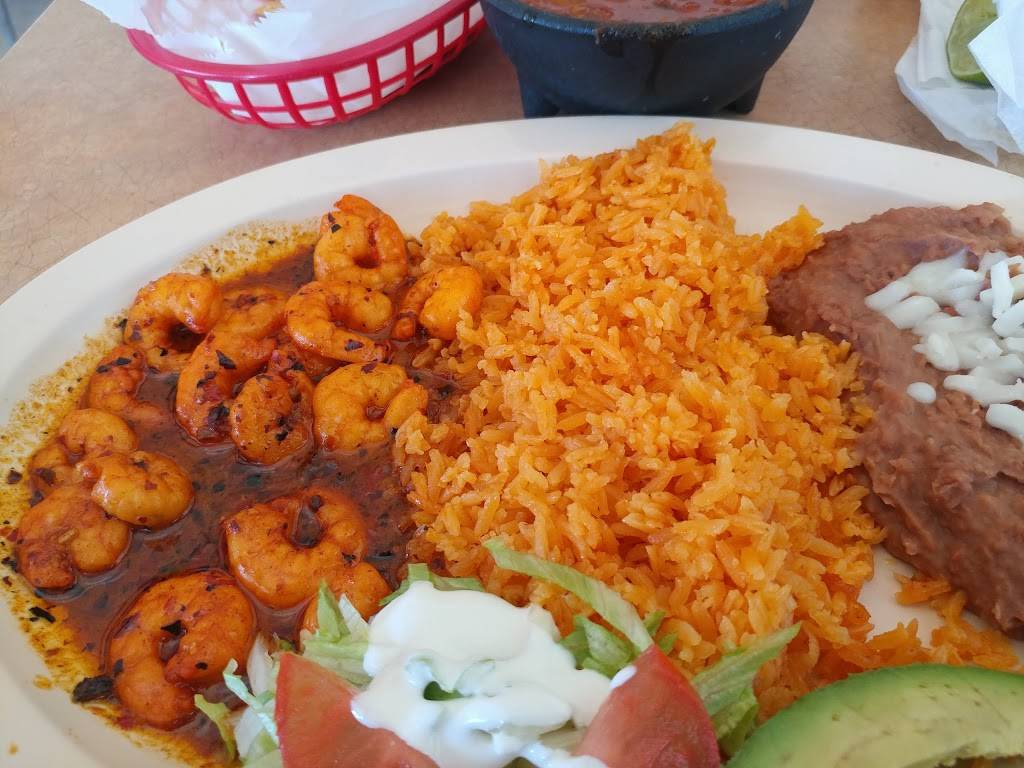 birrieria jaliscos | restaurant | 4233, 2118 N Green Bay Rd, Waukegan, IL 60087, USA | 2243999254 OR +1 224-399-9254